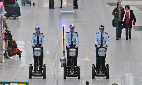 jimi_heselden_mann_segway_police_apfrankaugstein20100423185855