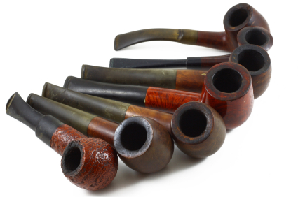 set of tobacco pipes