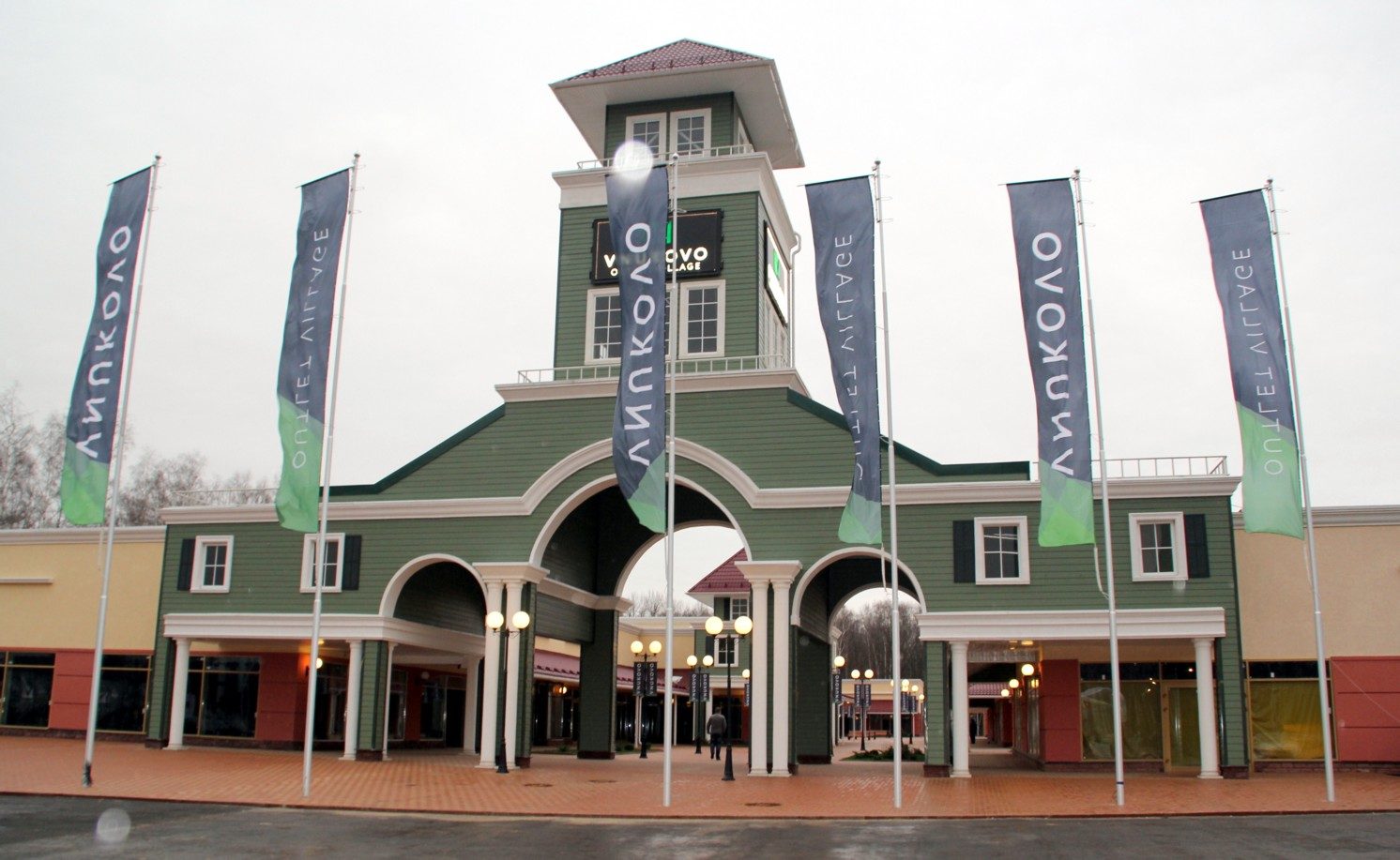 Первый в России дисконт Loriblu откроется во Vnukovo Outlet Village